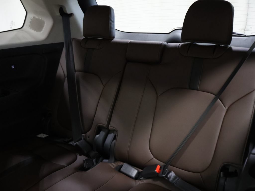New 2026 Honda Pilot Touring image 12