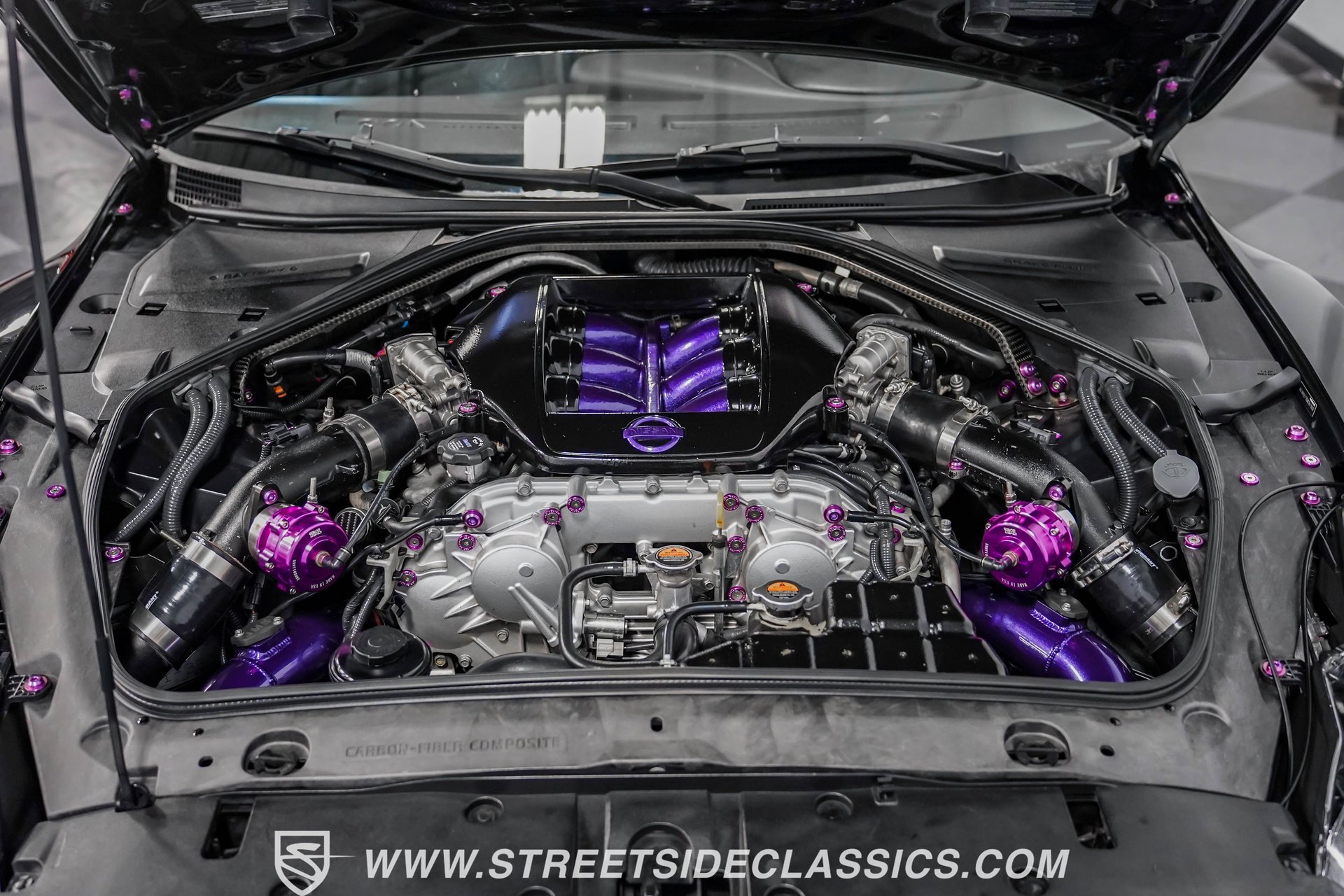 Used 2013 Nissan GT-R Premium image 39