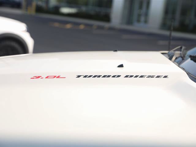 Used 2018 RAM 1500 Laramie AWD/4WD image 5