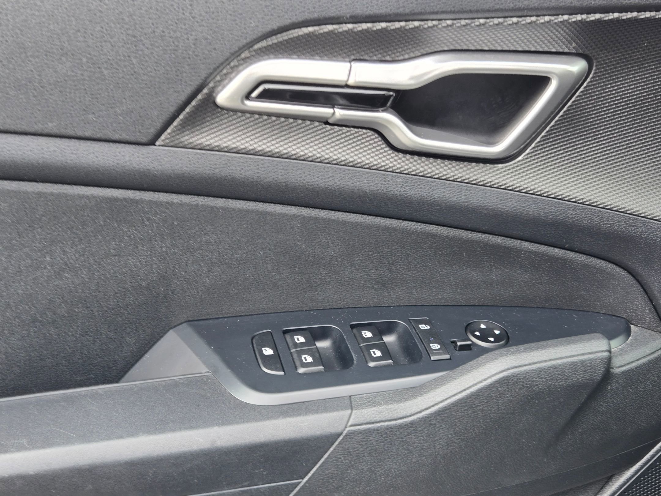 Used 2023 Kia Sportage LX image 21