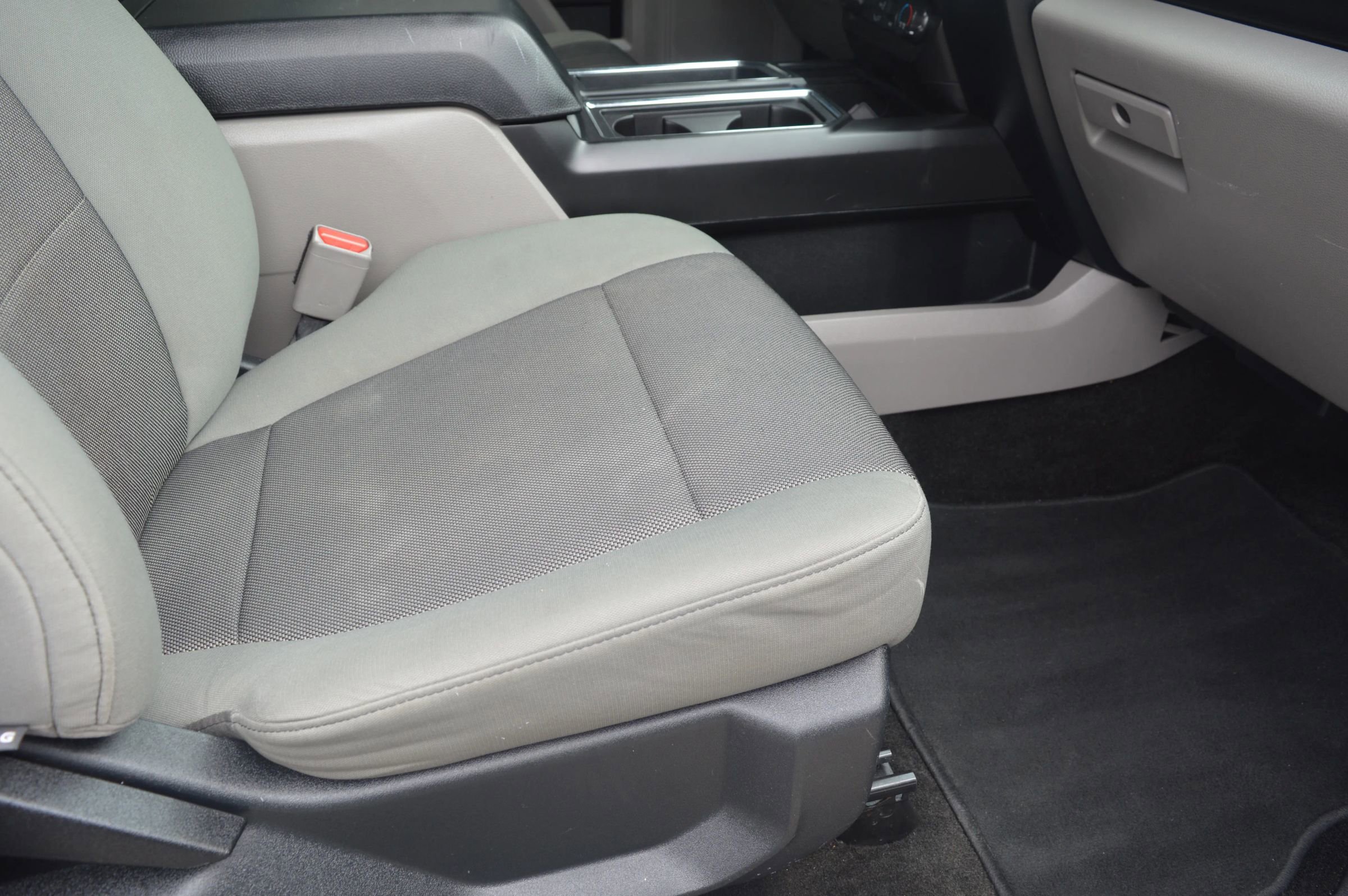 Used 2015 Ford F150 XL w/ Equipment Group 101A Mid image 17