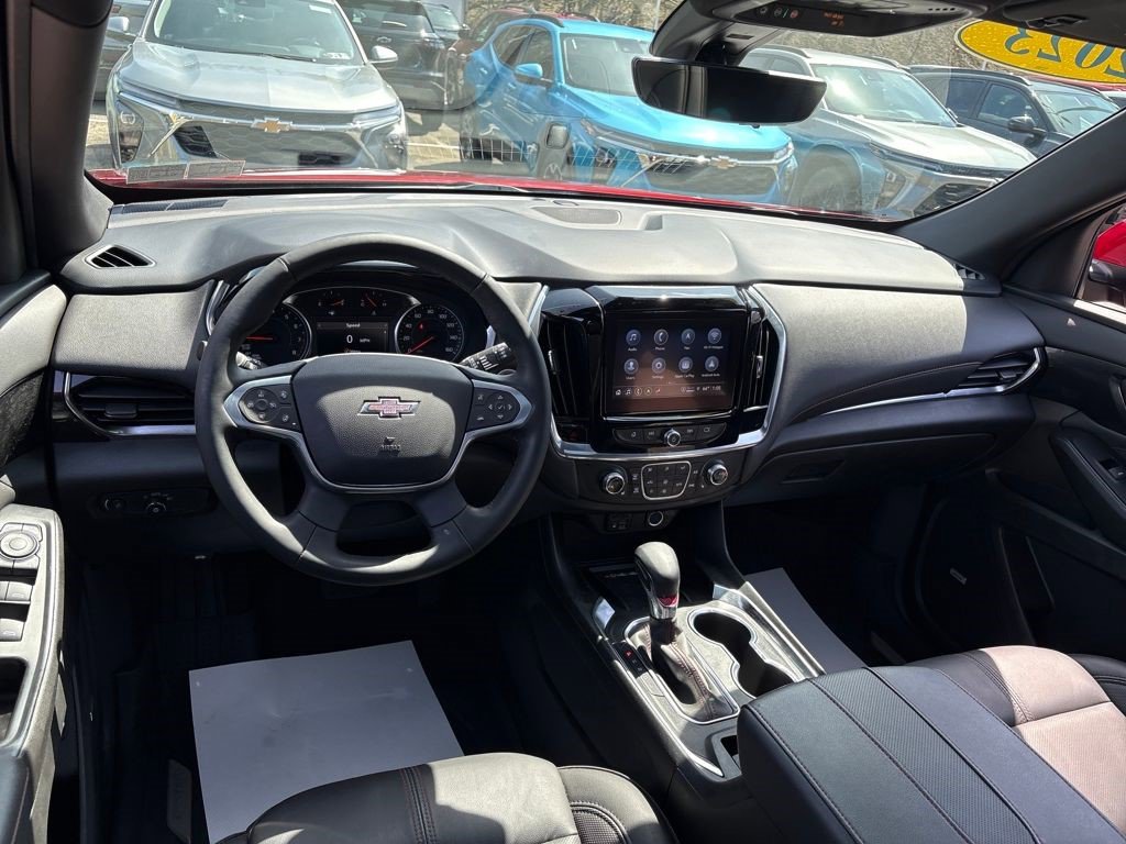 Certified 2023 Chevrolet Traverse RS w/ LPO, Floor Liner Package AWD/4WD image 8