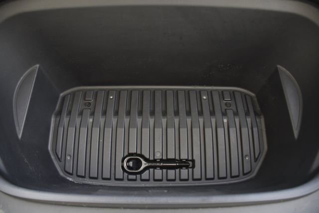 Used 2021 Tesla Model Y Long Range image 24