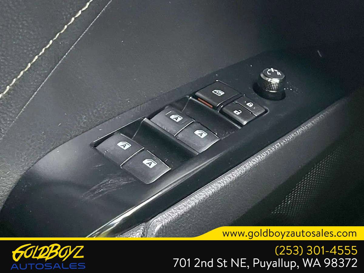 Used 2018 Toyota Camry XSE image 32