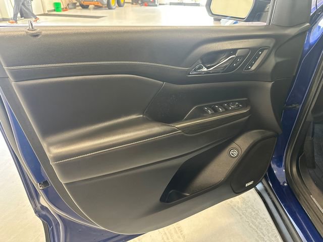 Used 2023 GMC Acadia SLT w/ Elevation Edition image 35