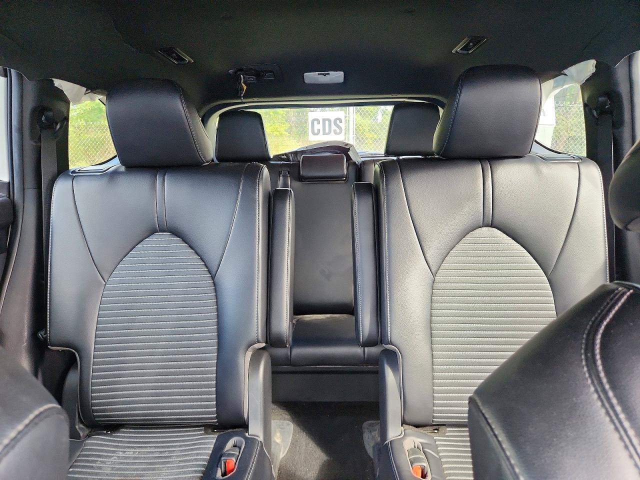 Used 2022 Toyota Highlander XSE FWD image 7