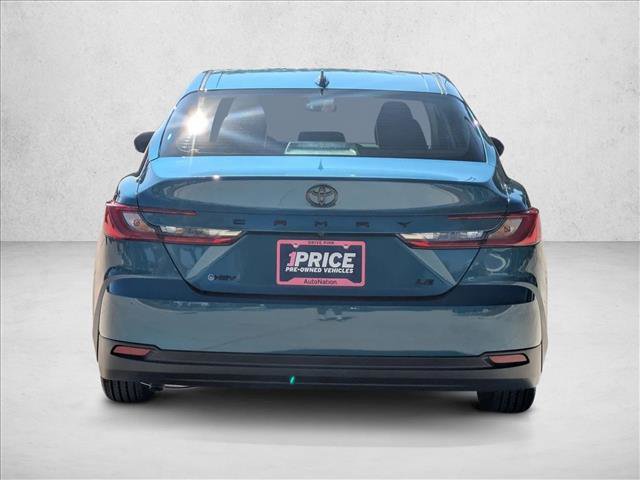 Used 2025 Toyota Camry LE image 6