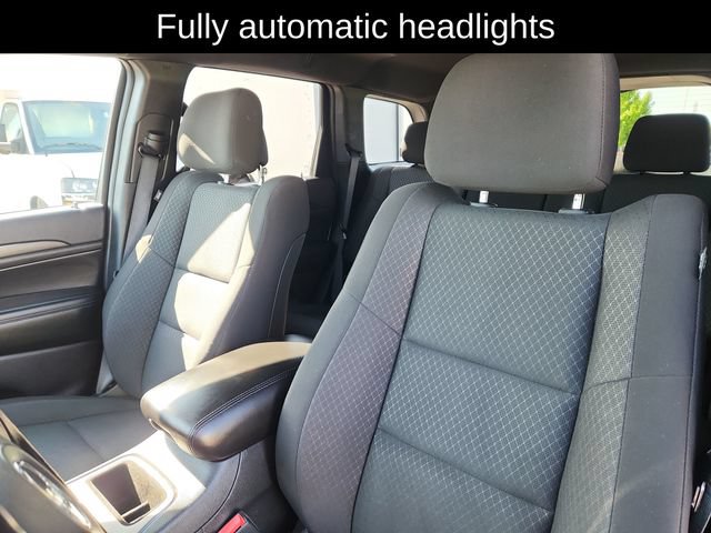 Used 2021 Jeep Grand Cherokee Laredo AWD/4WD image 22