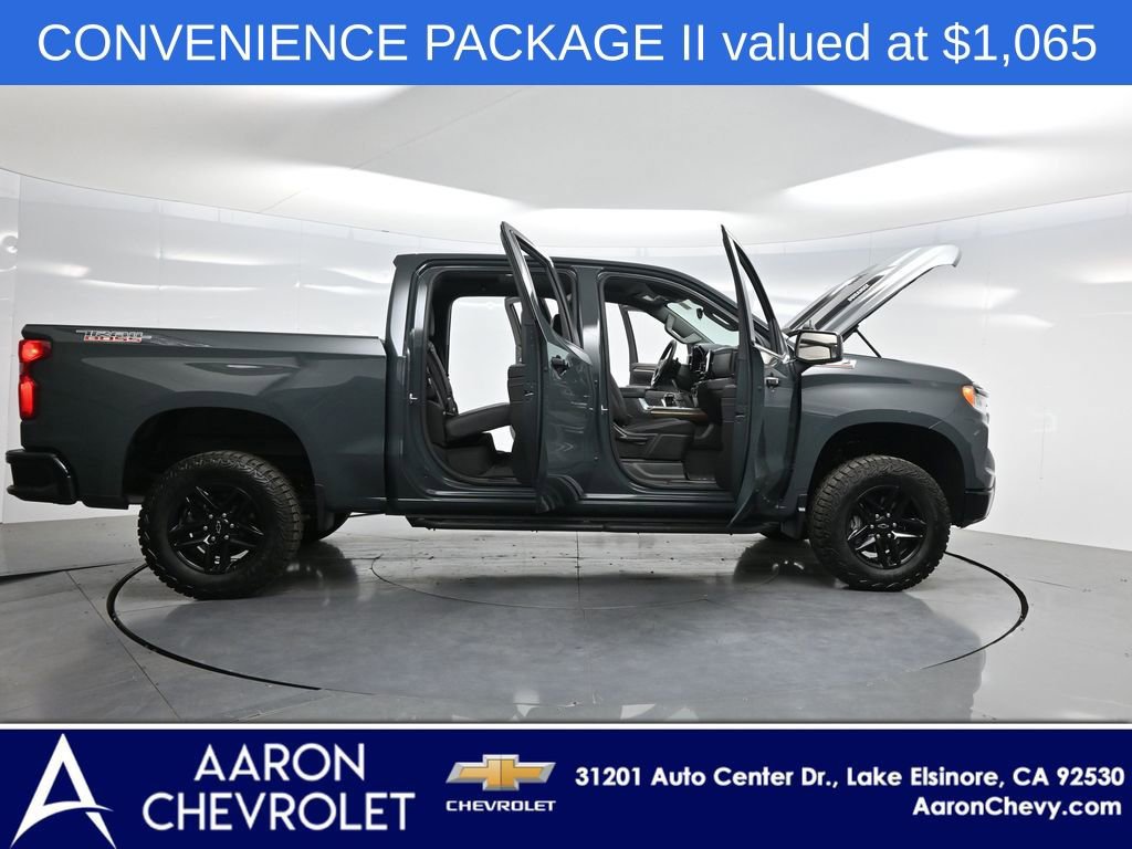 Used 2025 Chevrolet Silverado 1500 LT Trail Boss w/ Convenience Package II image 3