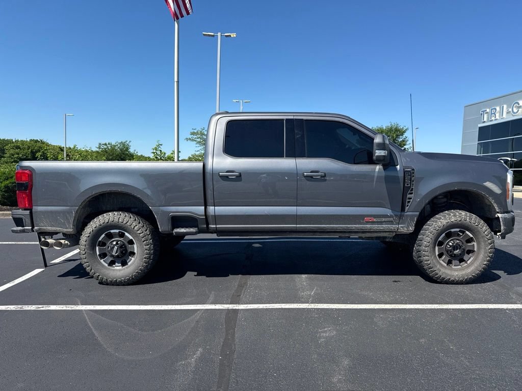 Used 2023 Ford F250 Lariat w/ Lariat Ultimate Package AWD/4WD image 4