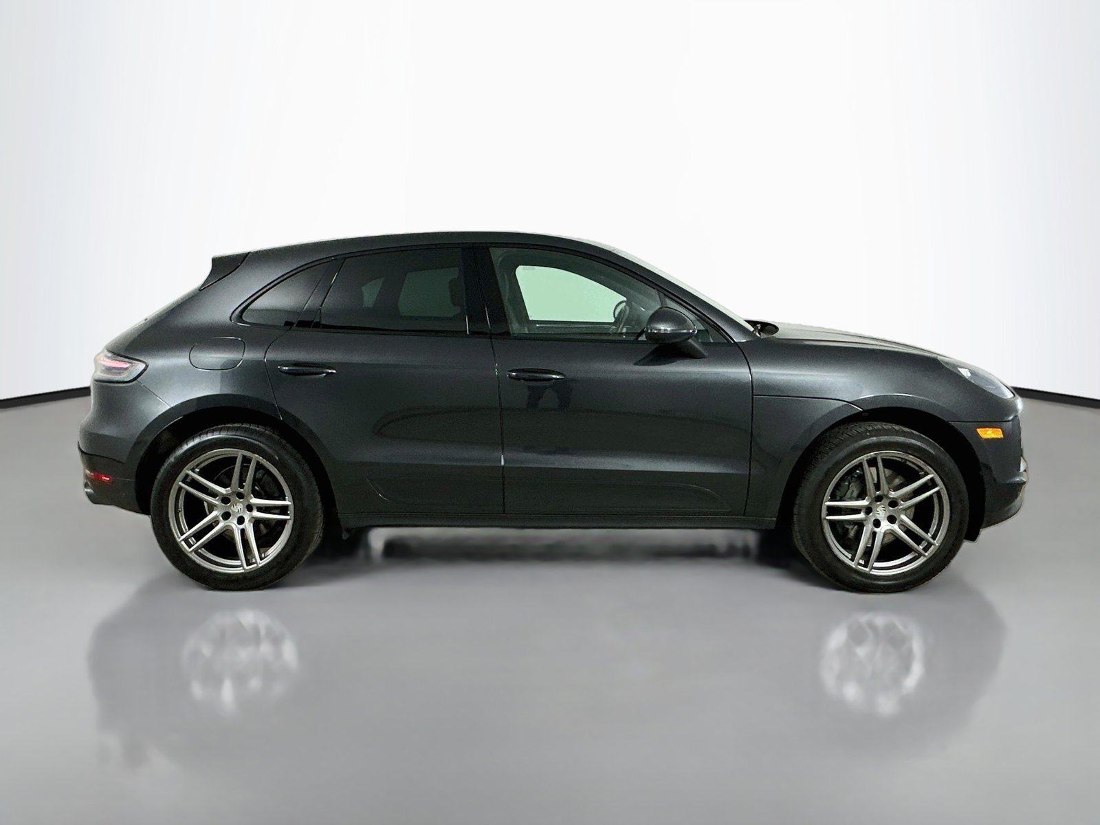 Used 2021 Porsche Macan S AWD/4WD image 4