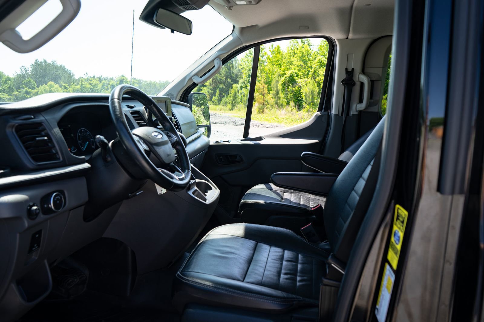 Used 2021 Ford Transit 350 XLT RWD image 14