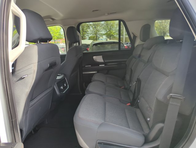 Used 2025 Ford Expedition Active RWD image 22