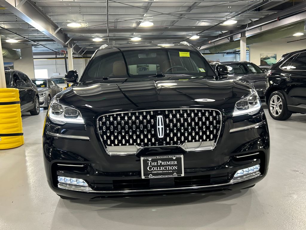 Used 2023 Lincoln Aviator Black Label w/ Dynamic Handling Package AWD/4WD image 6