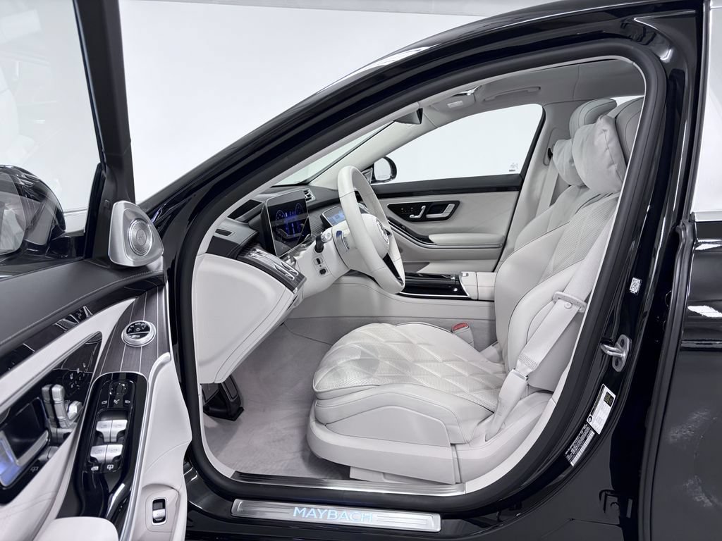 Used 2023 Mercedes-Benz Maybach S 680 4MATIC image 15
