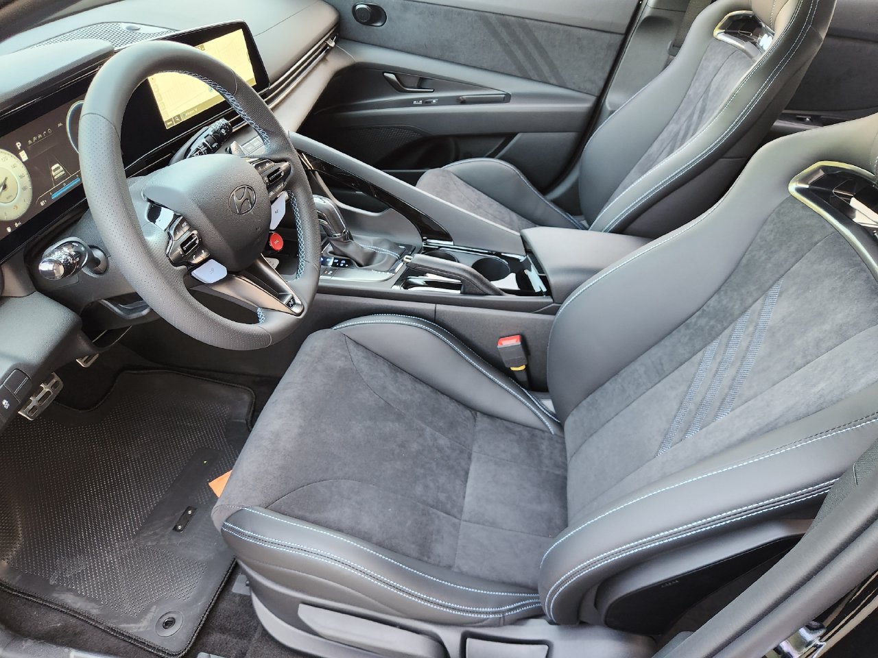 New 2026 Hyundai Elantra N FWD image 10