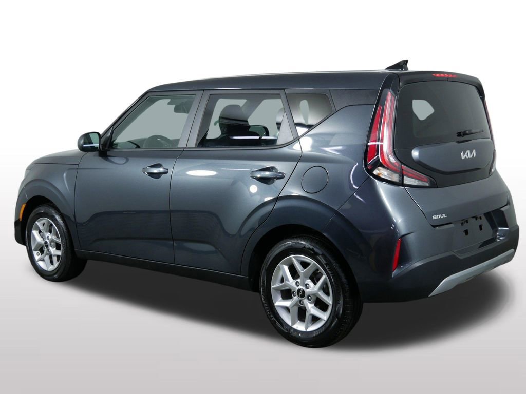 Certified 2025 Kia Soul LX FWD image 8