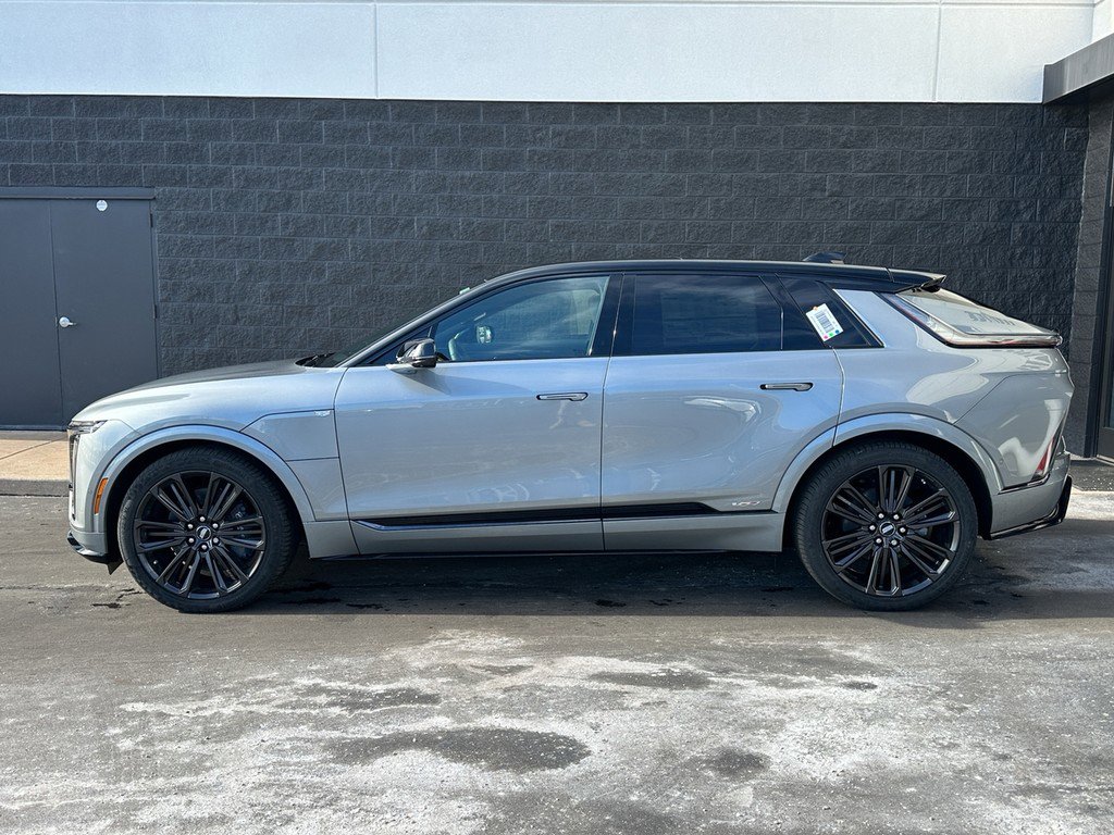 New 2026 Cadillac Lyriq V image 2