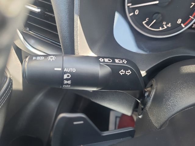 Used 2021 Nissan Rogue SV w/ Premium Package FWD image 13