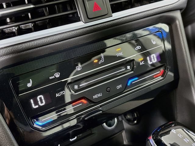 New 2026 Volkswagen Taos SE AWD/4WD image 16