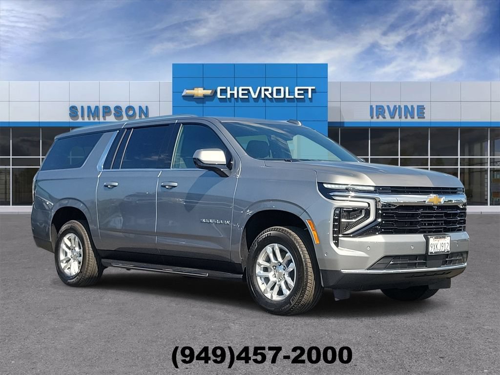 Used 2026 Chevrolet Suburban LS RWD image 1