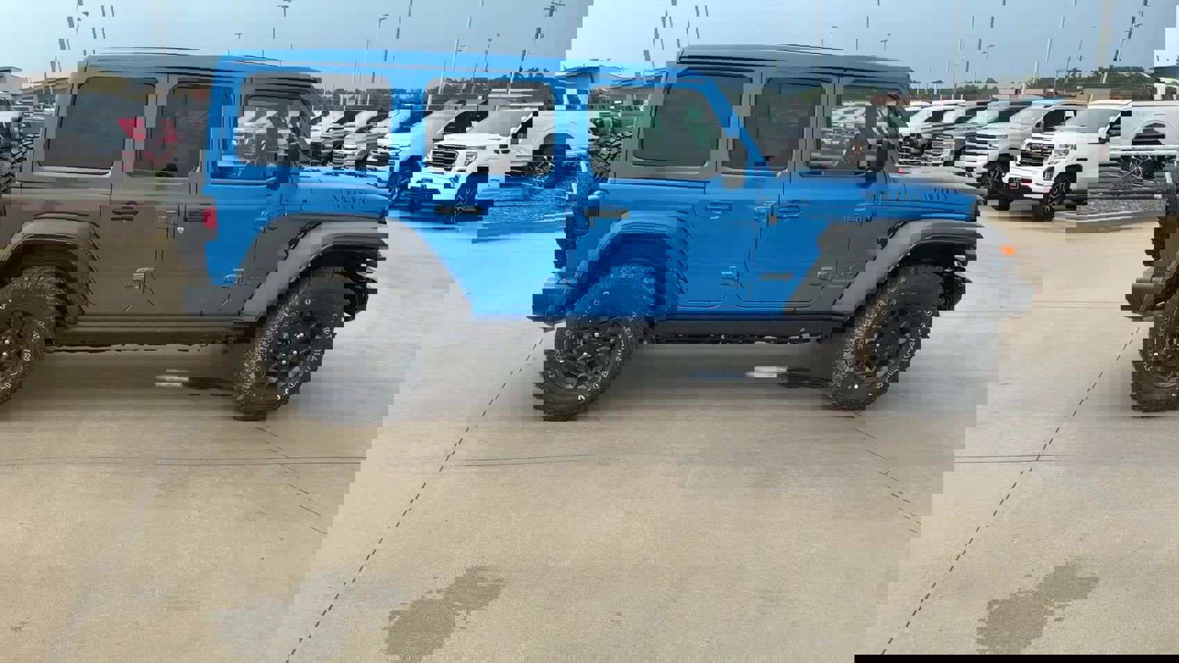 New 2023 Jeep Wrangler Unlimited w/ Sun & Screen Package image 9