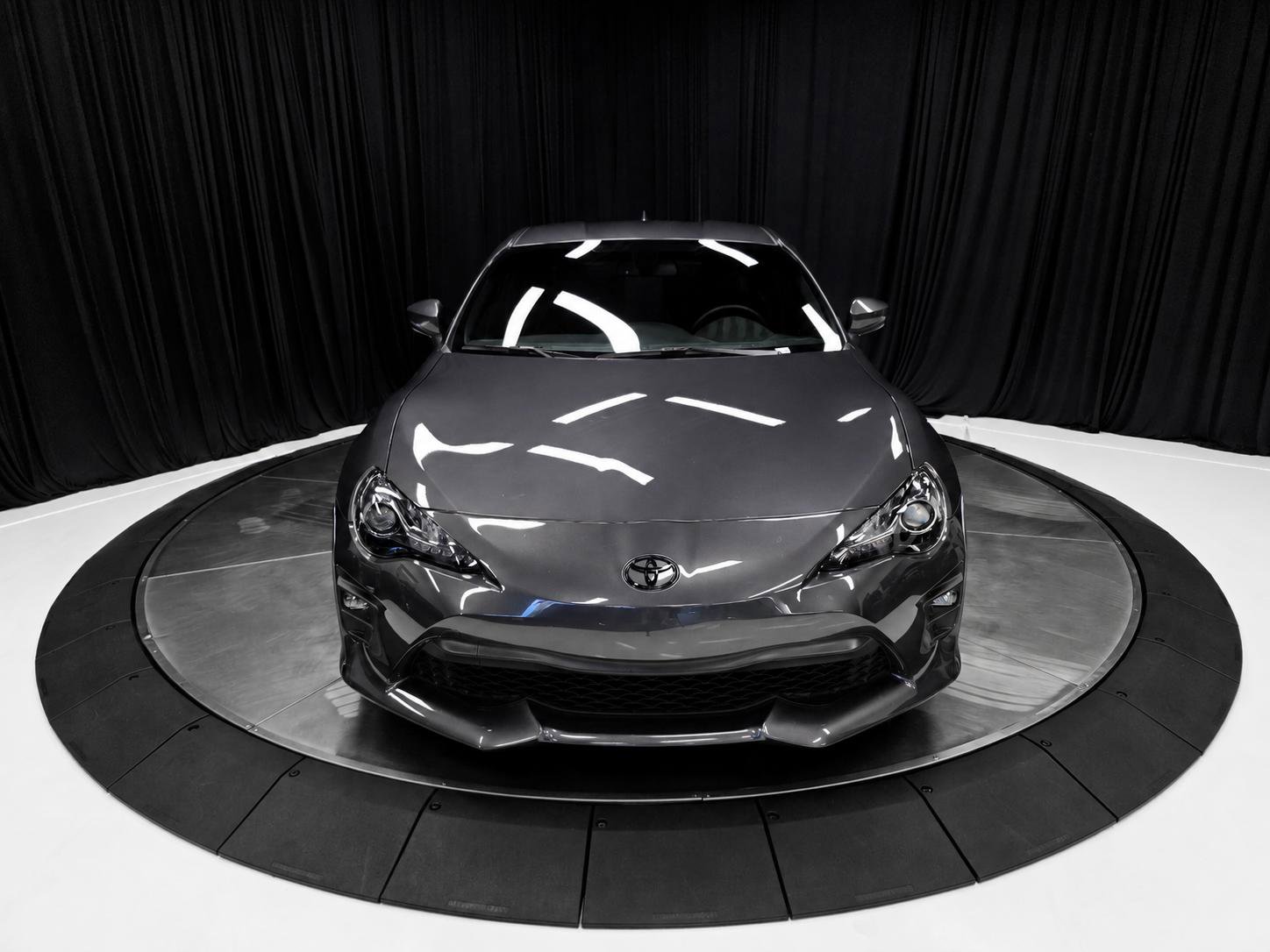 Used 2020 Toyota 86 w/ TRD Handling Package RWD image 9