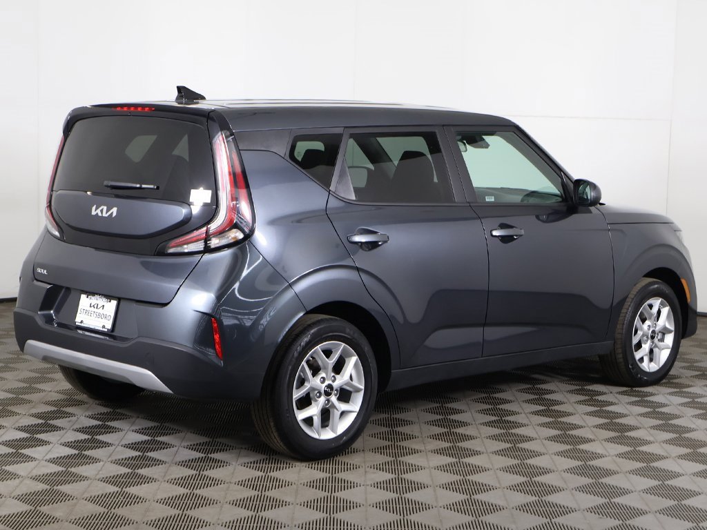 Used 2024 Kia Soul LX w/ Option Group 015 image 9