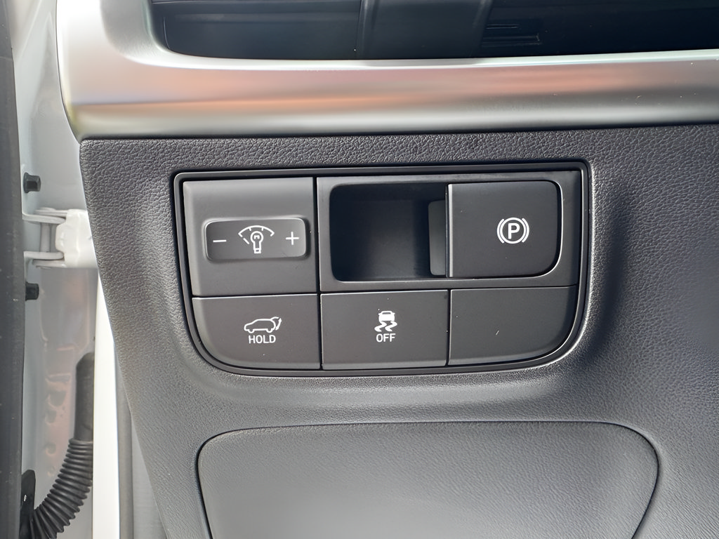 Used 2025 Hyundai Tucson Limited FWD image 23