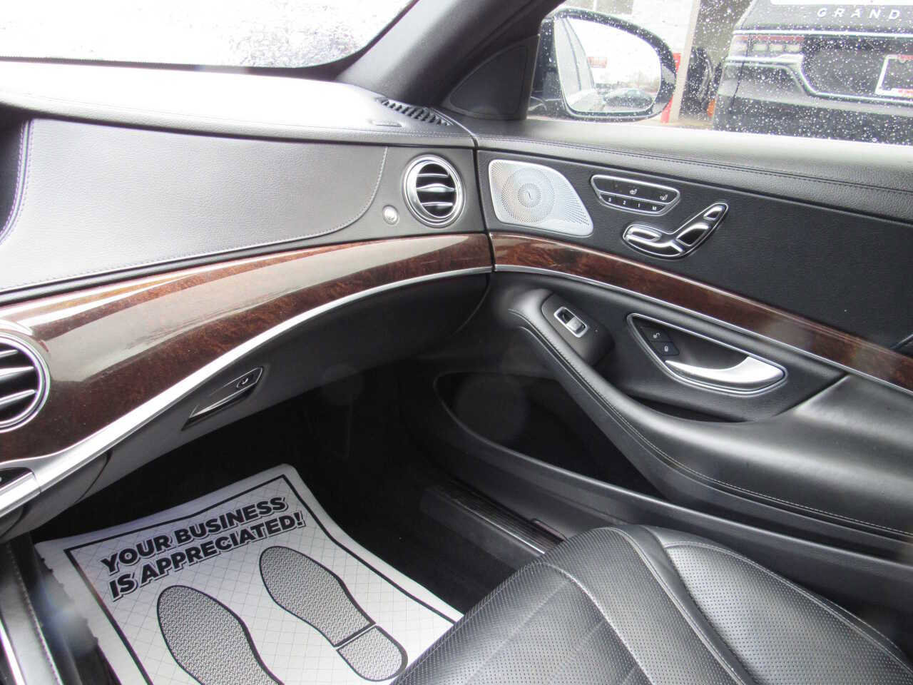 Used 2019 Mercedes-Benz S 560 4MATIC Sedan image 15