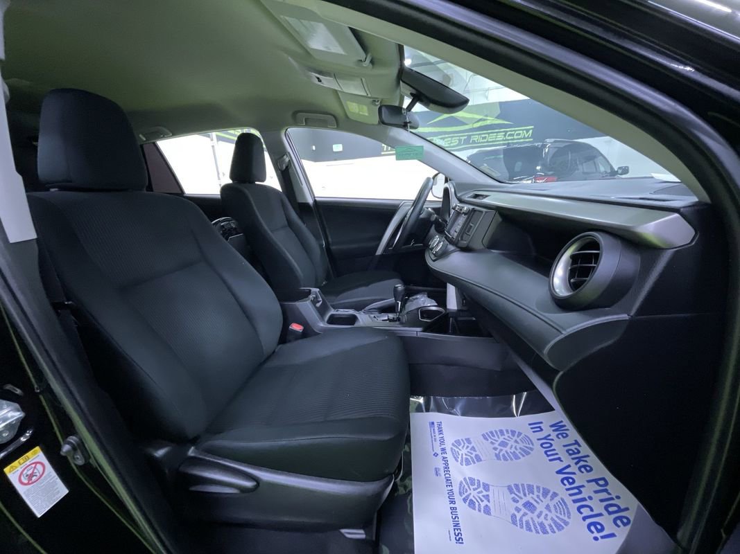 Used 2018 Toyota RAV4 LE w/ All Weather Liner Package image 28