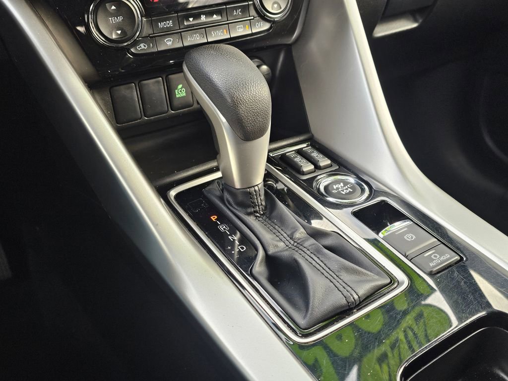 Used 2022 Mitsubishi Eclipse Cross SE image 26