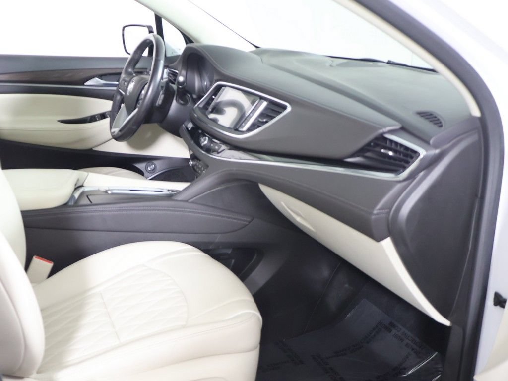 Used 2023 Buick Enclave Avenir w/ Avenir Technology Package AWD/4WD image 30