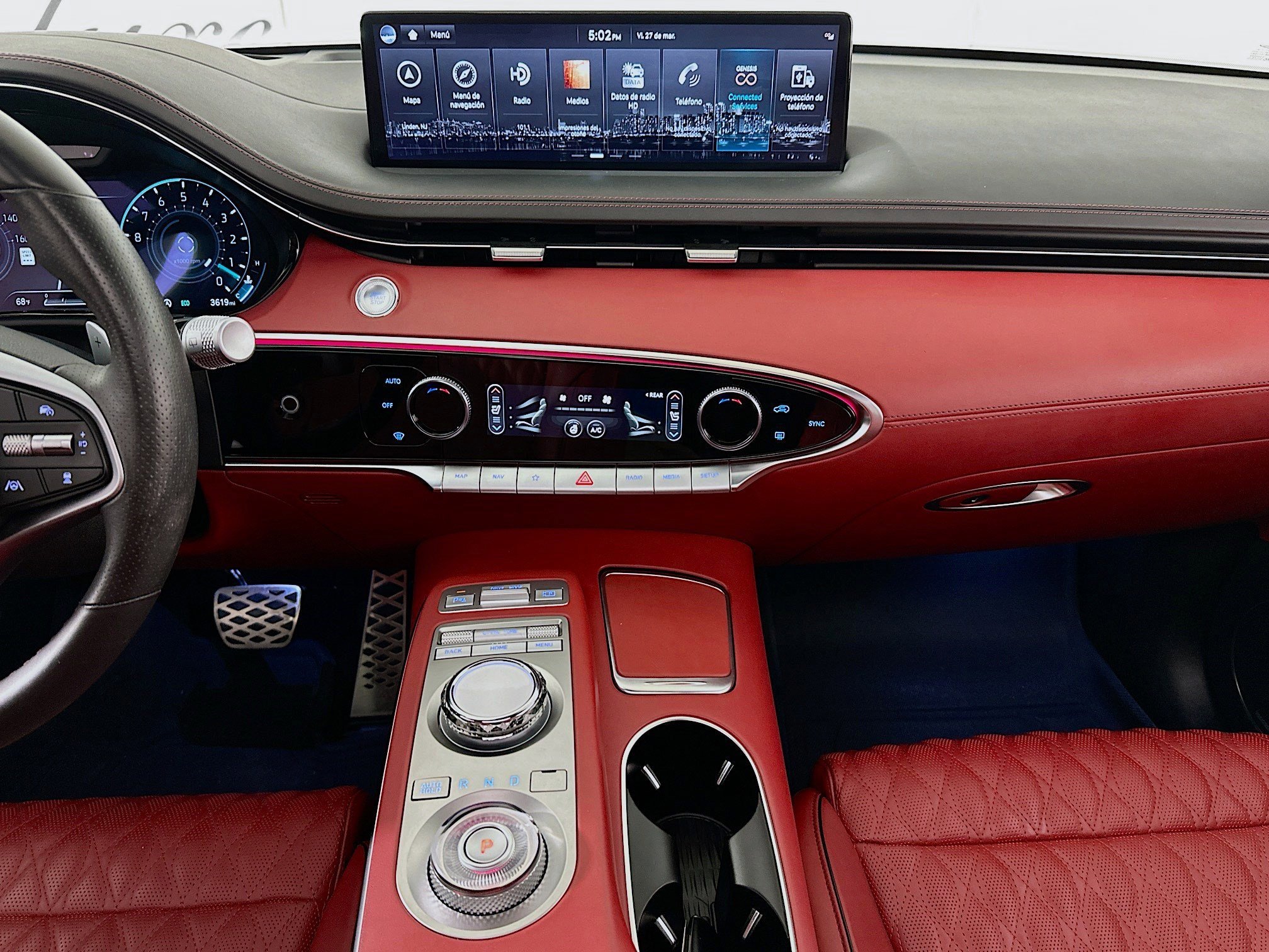 Used 2025 Genesis GV70 3.5T Sport w/ Sport Prestige Package image 11