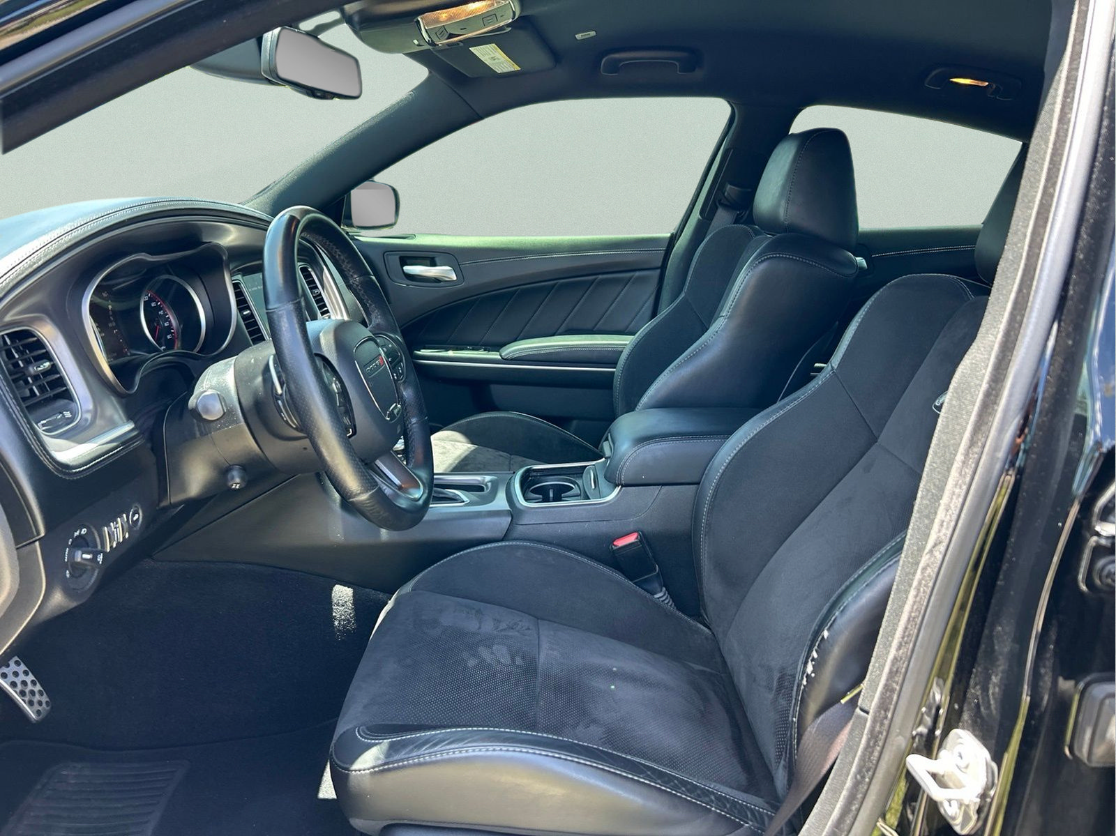 Certified 2019 Dodge Charger Scat Pack w/ Dynamics Package RWD image 9