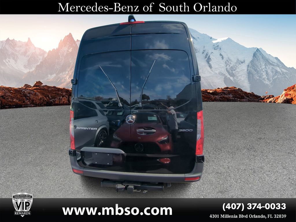 Used 2025 Mercedes-Benz Sprinter 2500 image 17