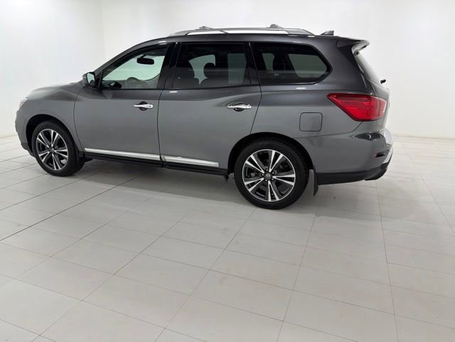 Used 2020 Nissan Pathfinder Platinum AWD/4WD image 2