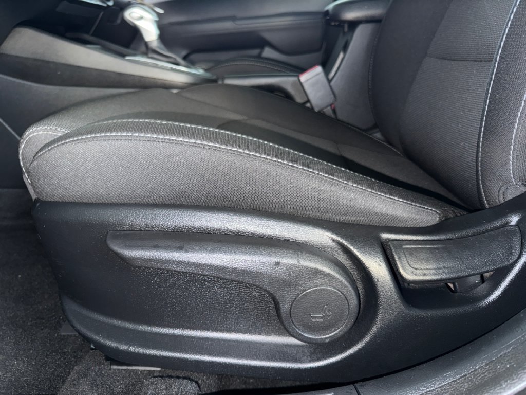 Used 2023 Kia Forte LXS w/ LXS Technology Package FWD image 10