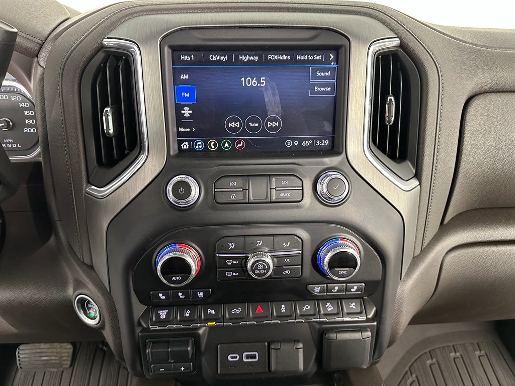 Used 2022 GMC Sierra 3500 Denali w/ Denali Ultimate Package image 16