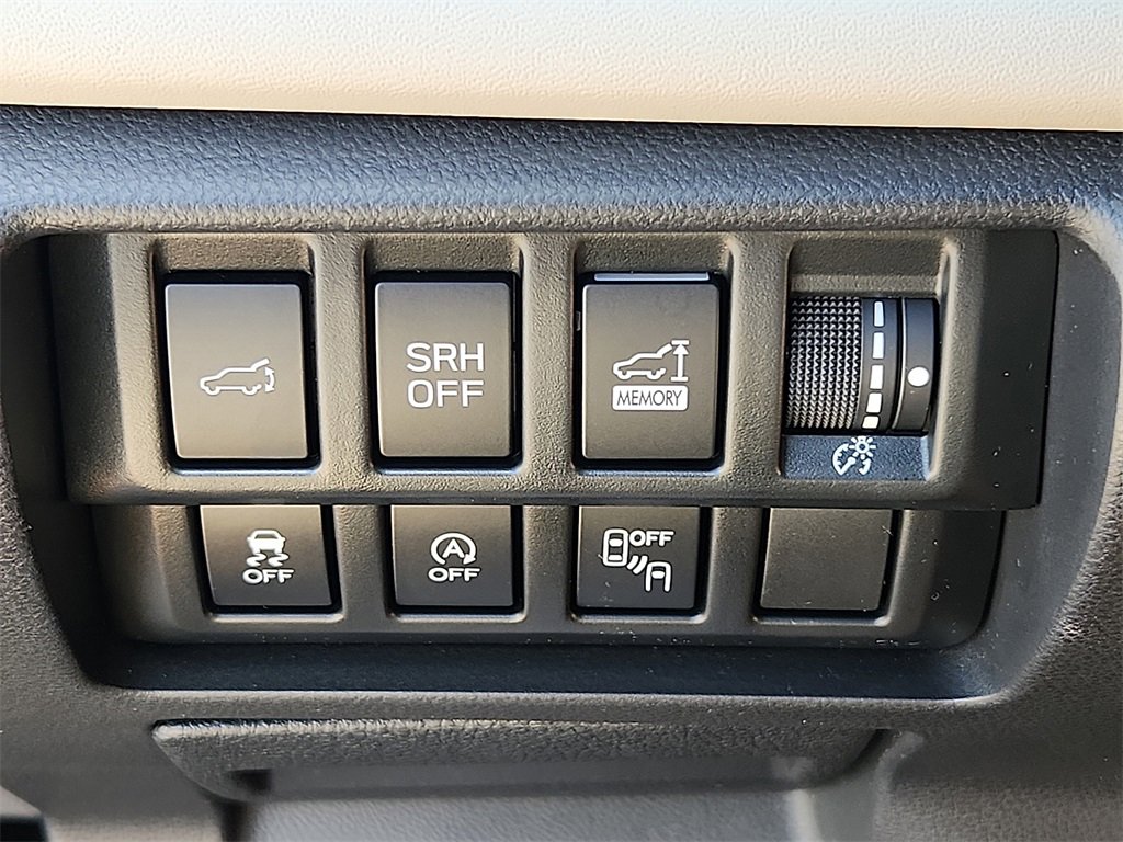 Used 2022 Subaru Forester Limited w/ Popular Package #2 image 26