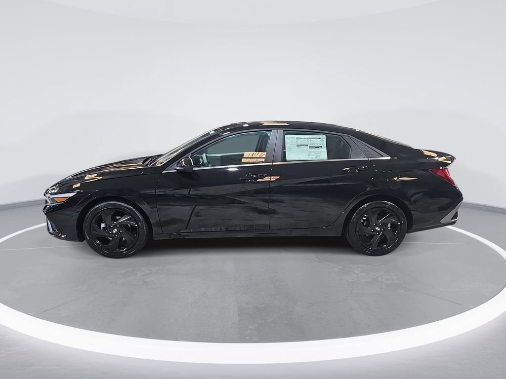 New 2026 Hyundai Elantra SEL Sport Premium FWD image 8