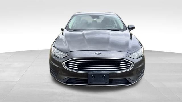 Used 2019 Ford Fusion SE image 3