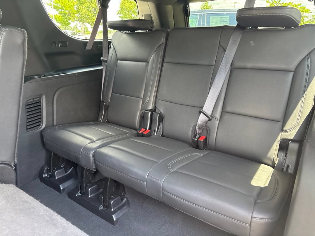 Used 2024 Chevrolet Suburban LT AWD/4WD image 38