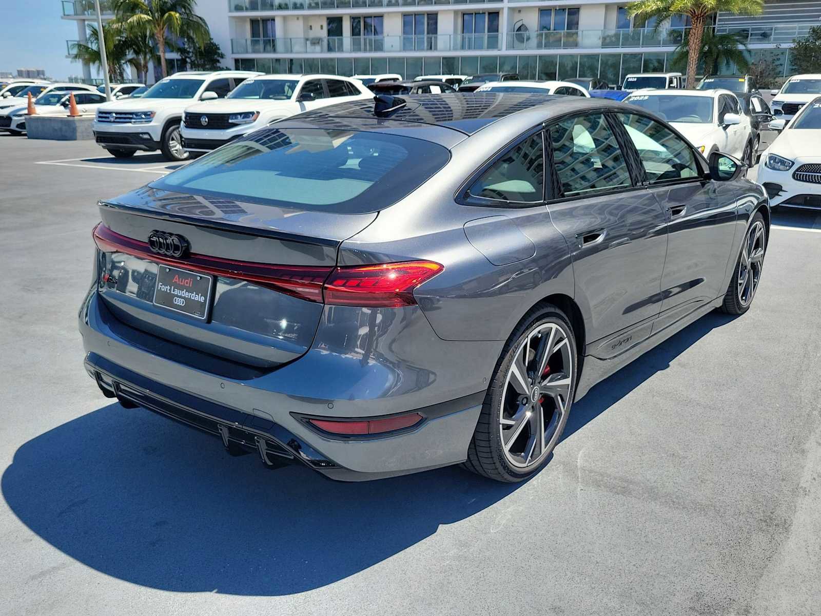 New 2025 Audi S6 e-tron Premium Plus AWD/4WD image 6