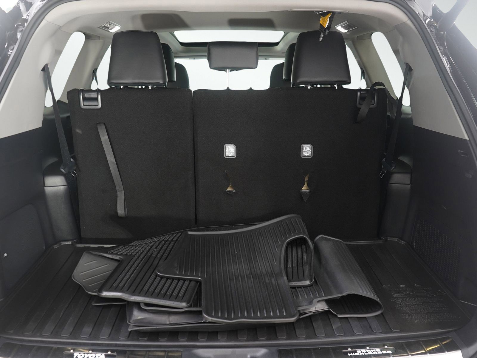 Used 2026 Toyota Grand Highlander Platinum image 9