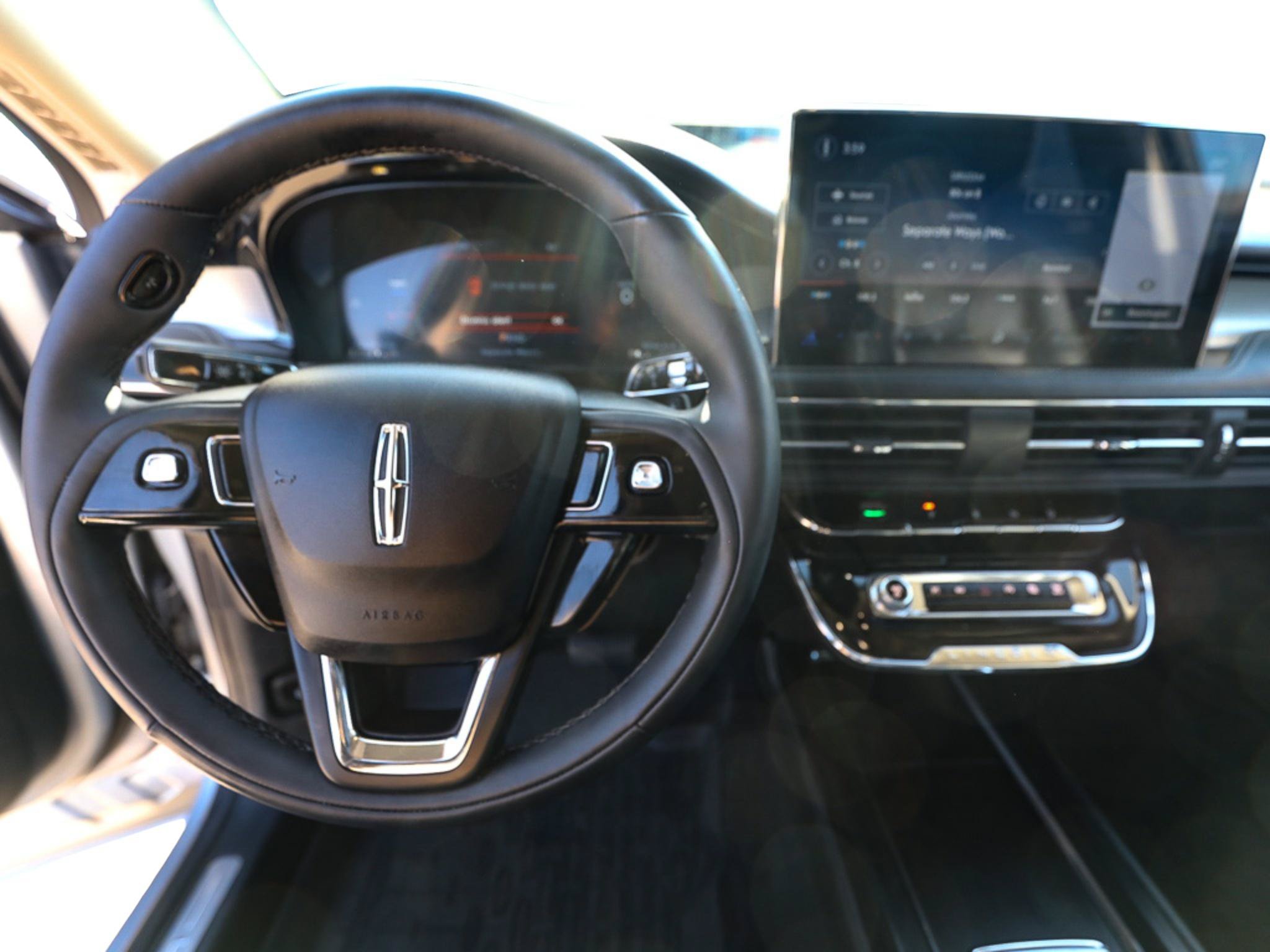 Certified 2024 Lincoln Corsair AWD w/ Equipment Group 101A image 13