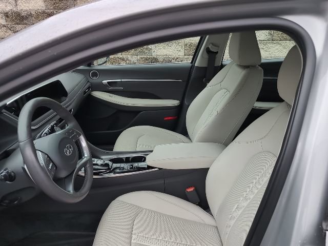 Used 2023 Hyundai Sonata Limited image 13