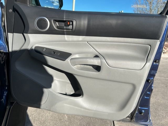 Used 2012 Toyota Tacoma 4x4 Access Cab V6 image 26
