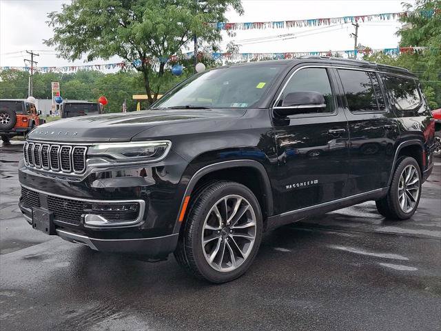 Certified 2022 Jeep Wagoneer Series III w/ Premium Group I AWD/4WD image 3