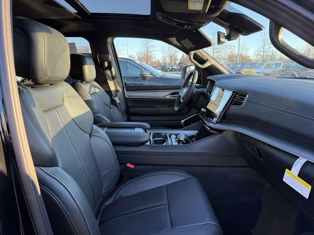 New 2026 Jeep Grand Wagoneer Limited w/ Premium Group II AWD/4WD image 15